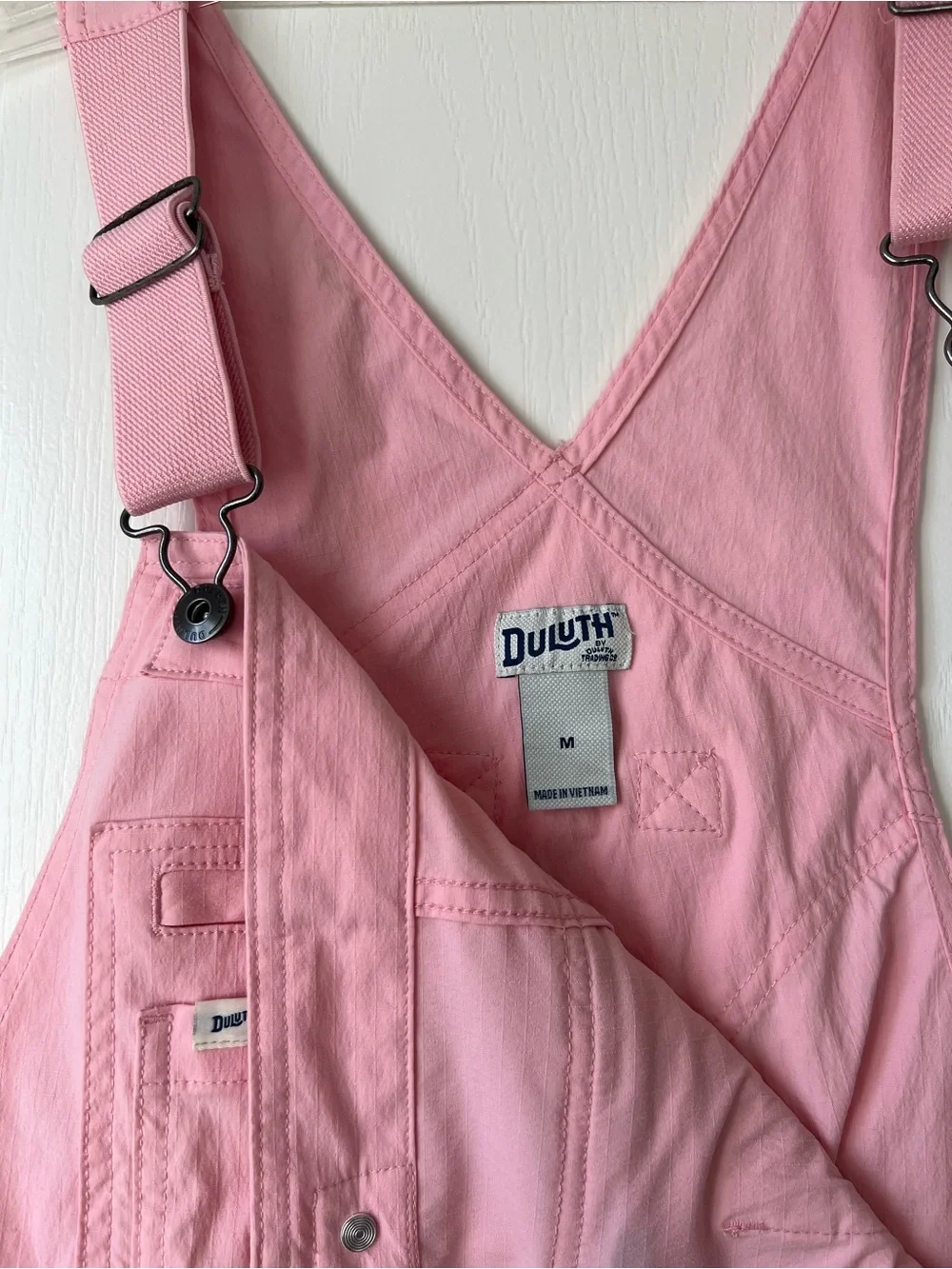 Duluth Trading Co Women’s Light Pink Overall Shorts - Picture 4 of 6